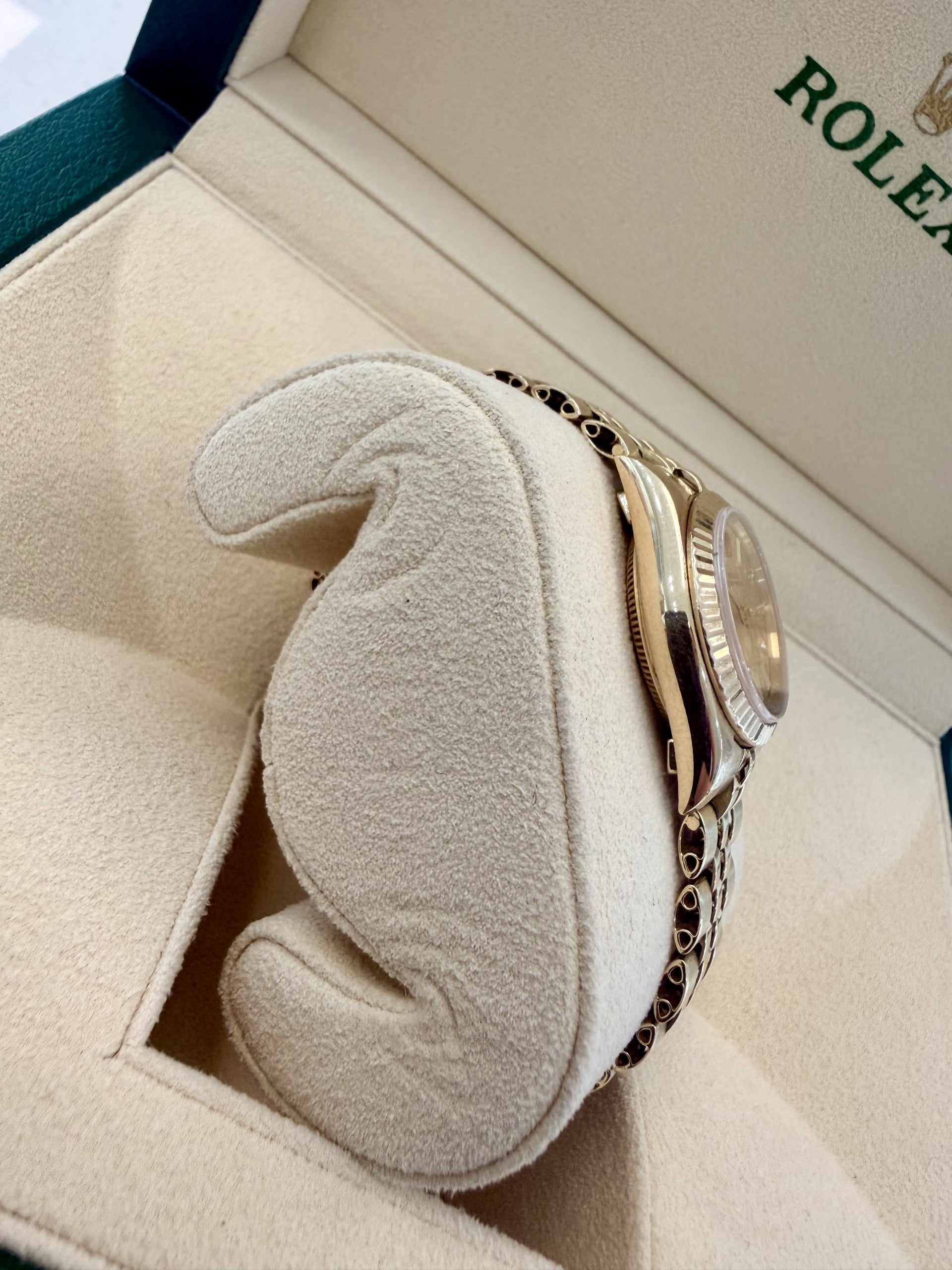 Rolex Ladies Oyster Perpetual 24mm 67197