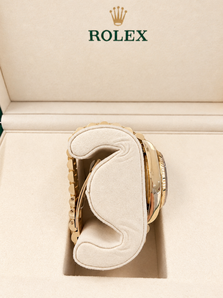 1987 ROLEX DAY-DATE 18038