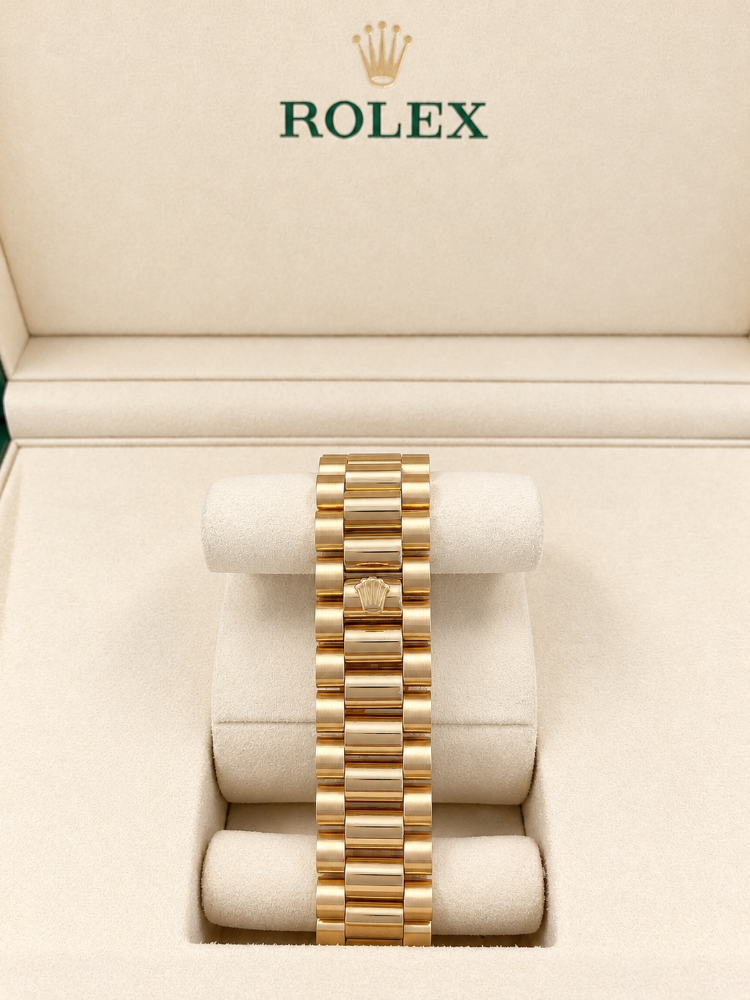 1987 ROLEX DAY-DATE 18038