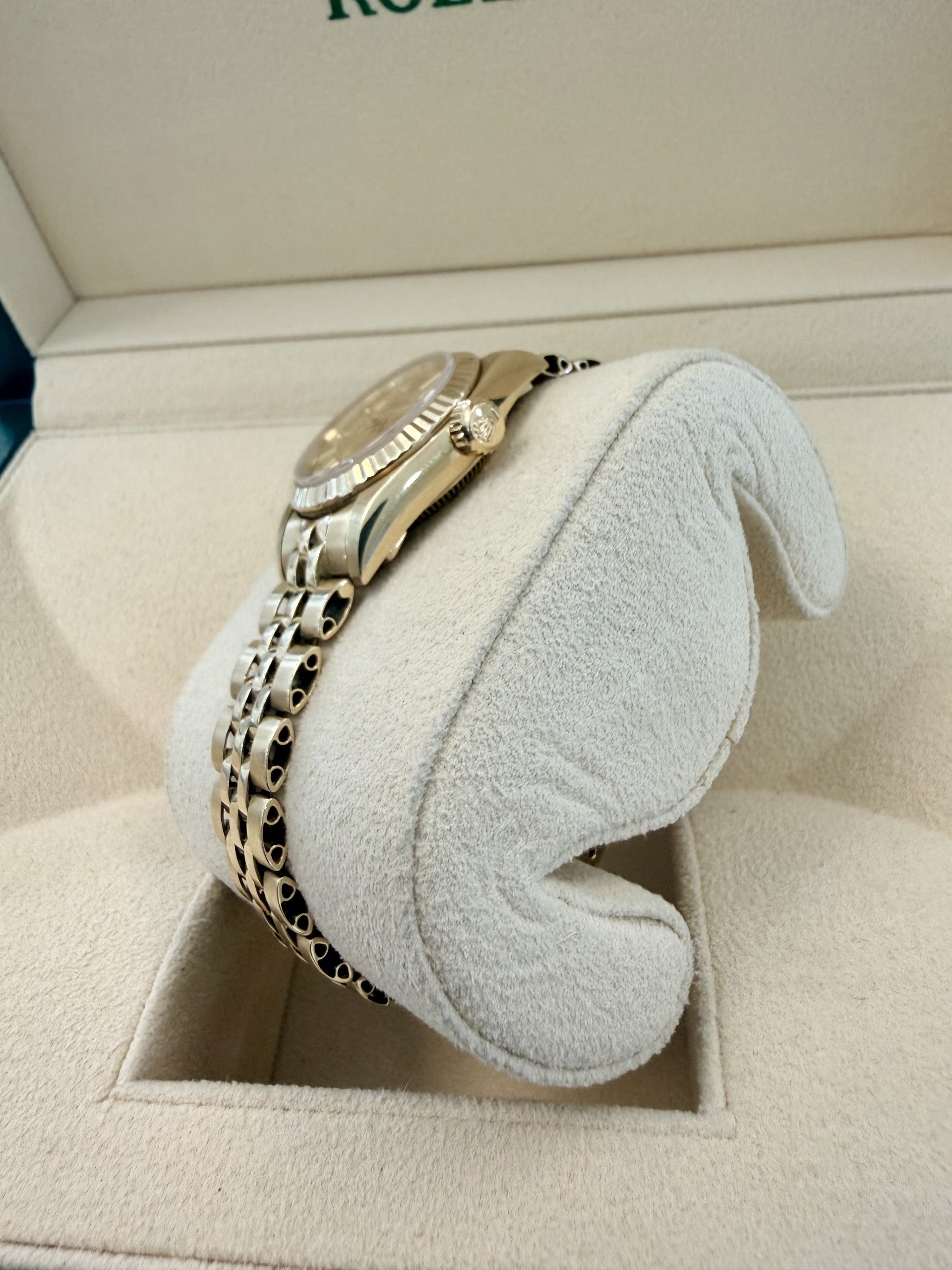 Rolex Ladies Oyster Perpetual 24mm 67197