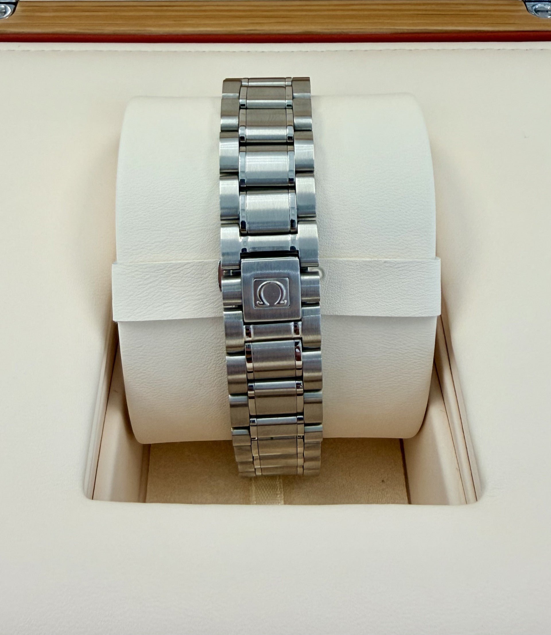 Omega Speedmaster 39 mm Silver Dial