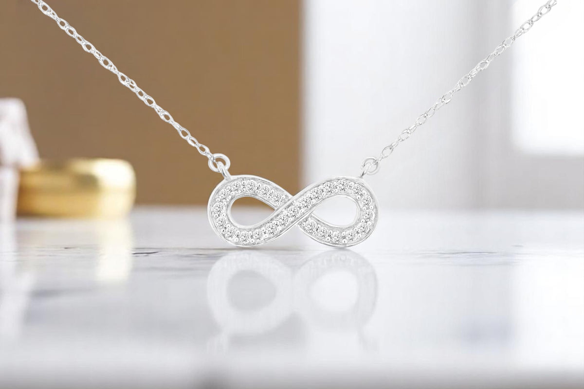 14K WHITE GOLD DIAMOND INFINITY NECKLACE