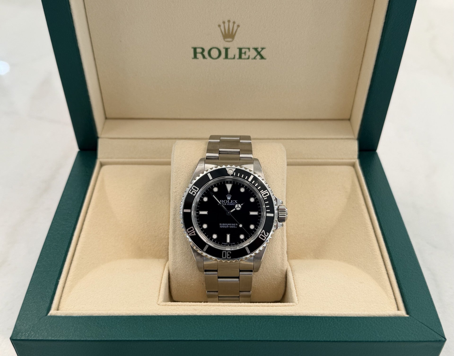 Rolex Submariner No Date 14060 U Serial