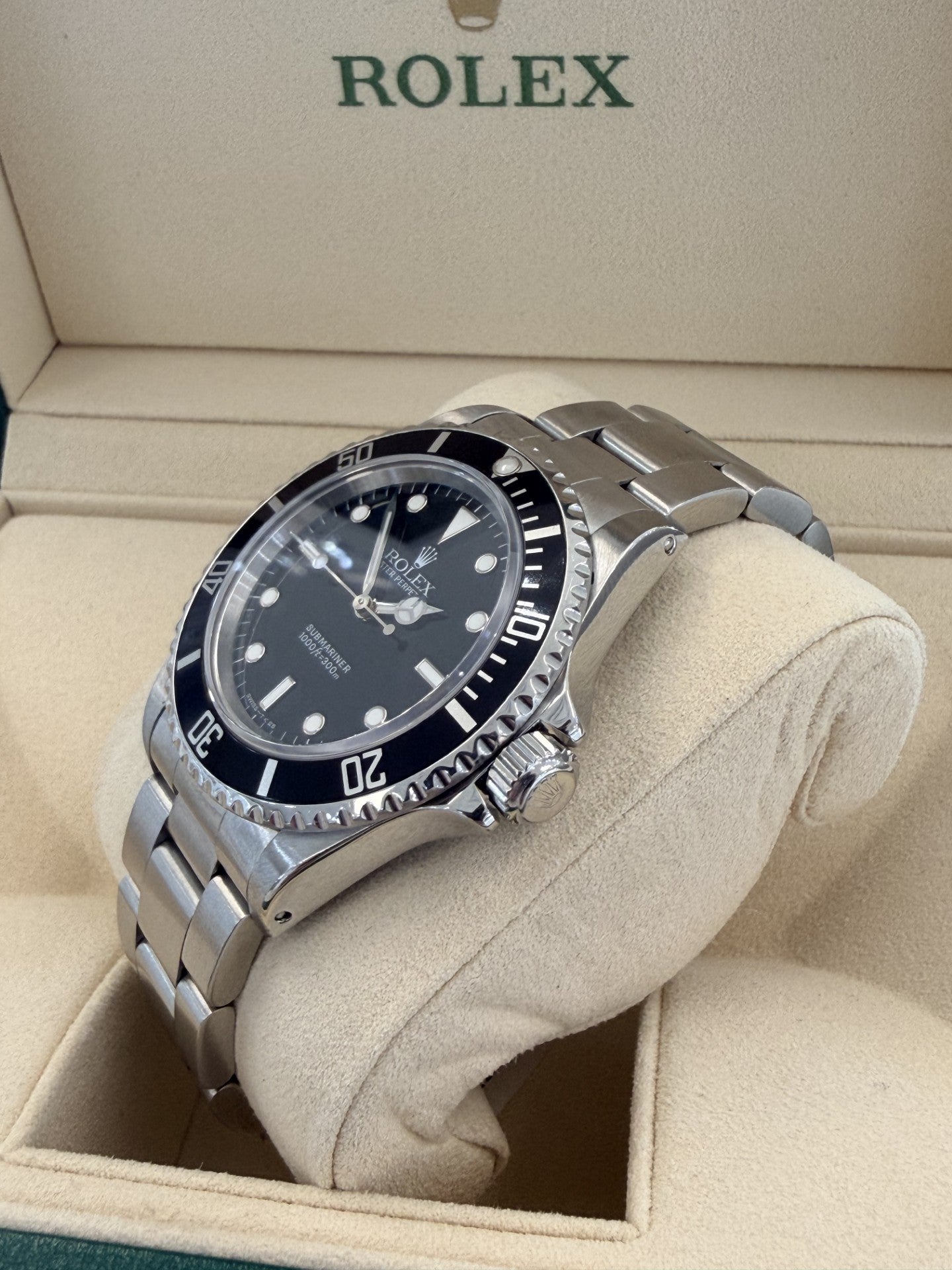 Rolex Submariner No Date 14060 U Serial