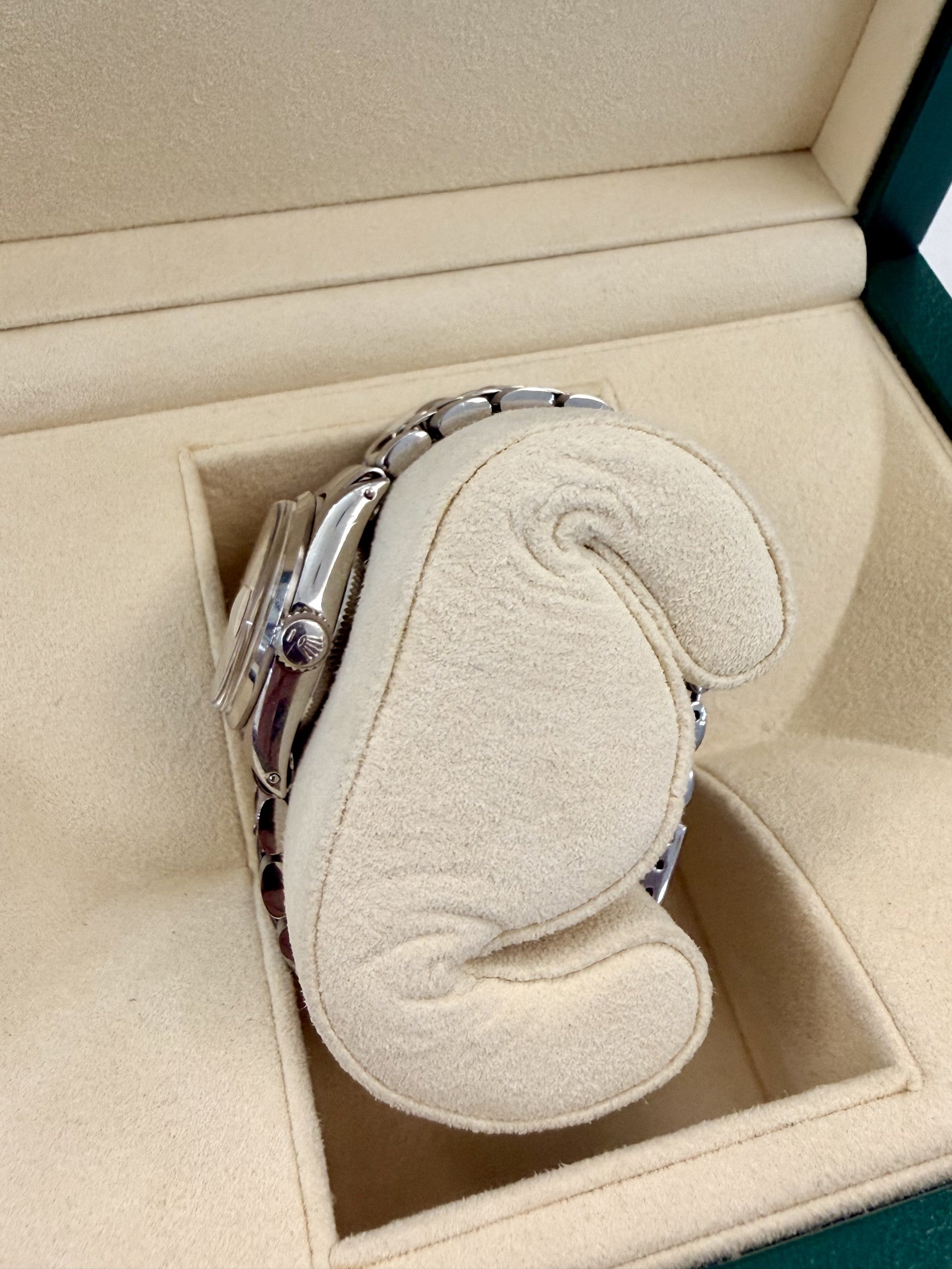 Rolex Oyster Perpetual Lady Date 6516