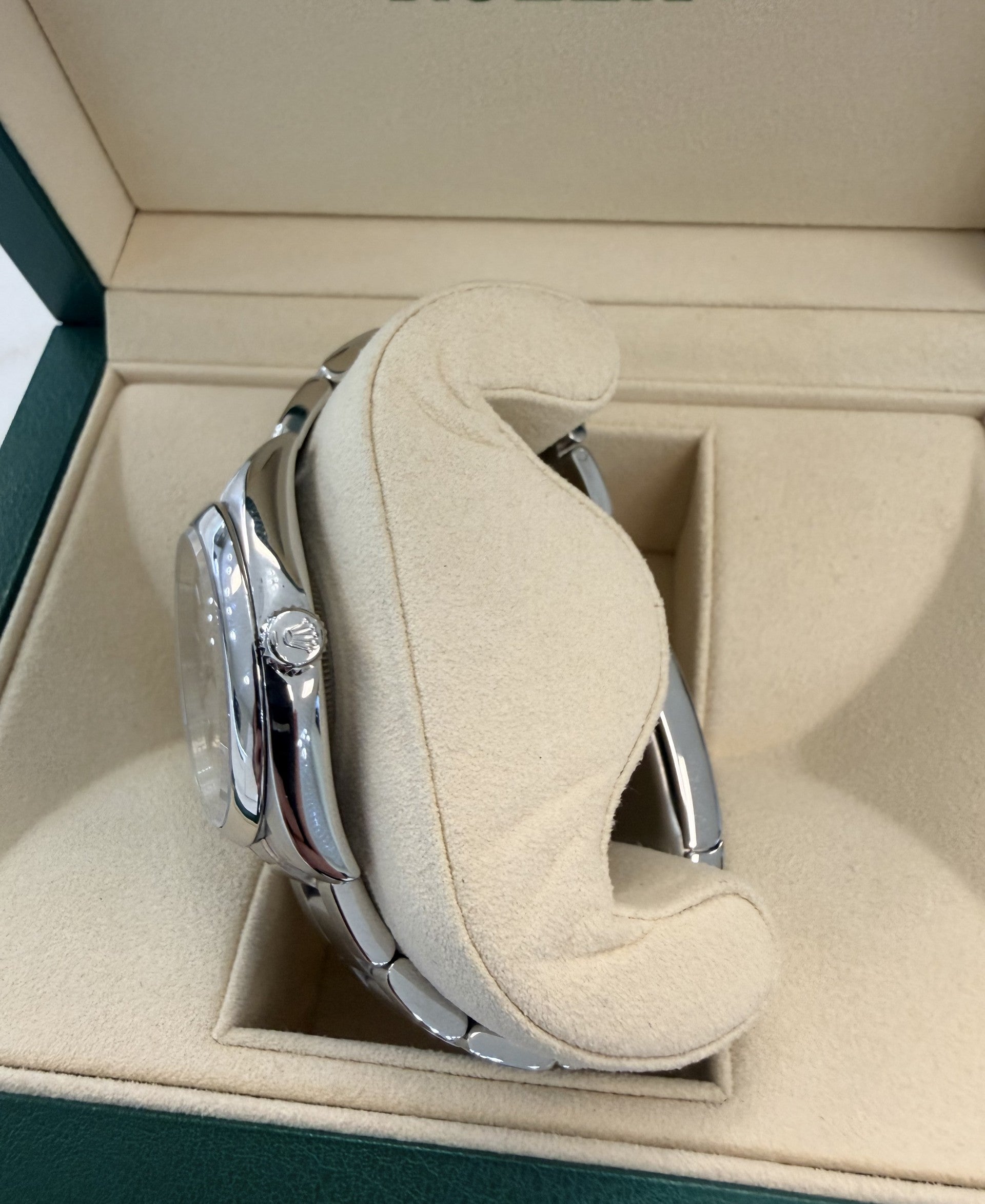 Rolex Oyster Perpetual 36 116000